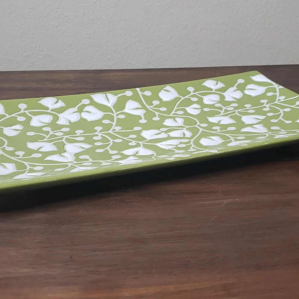 Crate&Barrel Akemi Ceramic Floral Platter Tray